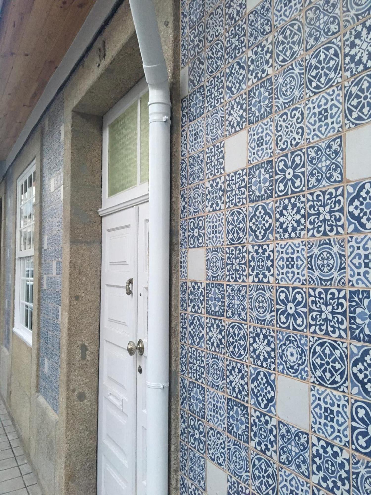 The Blue And White House Oporto
